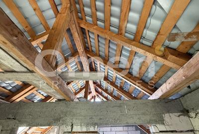 Casă individuală cu 5 camere cu Canalizare în Ocna Șugatag - 9