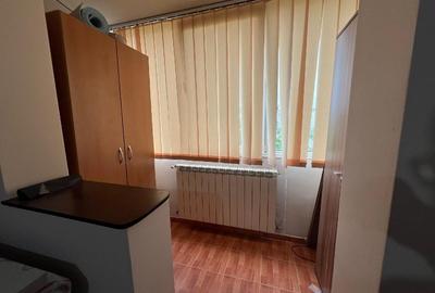 Apartament cu 2 camere semidecomandat în Aurel Vlaicu