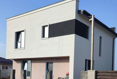 Casă cu 4 camere cu Teren 369 Mp în Vidra - 4