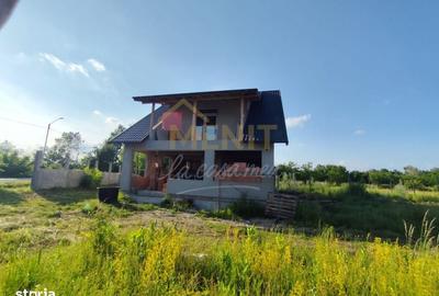 Casă cu 4 camere în Boșilcești