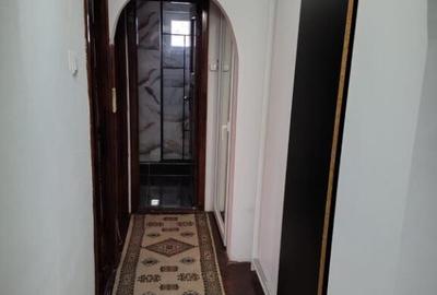 Trei camere decomandat,zona Canta,strada Luca Arbore - 13