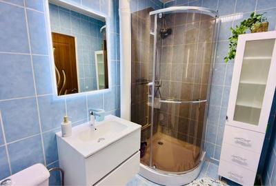 Apartament cu 3 camere decomandat în Zahana