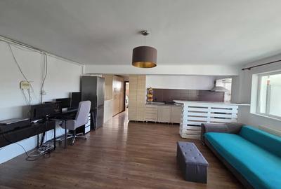Apartament cu 2 camere semidecomandat, mobilat în Drumul Taberei