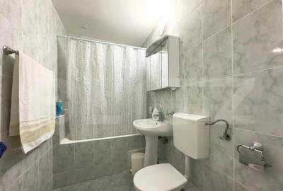 Apartament de inchiriat cu 3 camere decomandat, 81 mp - zon - 3