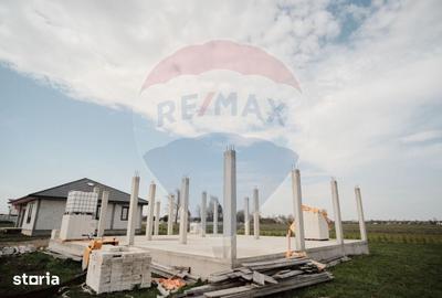 Casă cu 4 camere cu Teren 1000 Mp în Frătăuții Vechi - 3