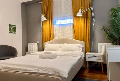 Apartament cu 4 camere decomandat, mobilat în Universitate - 1