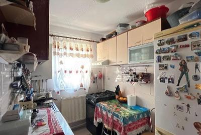 Apartament cu 3 camere semidecomandat în Dărmănești - 2