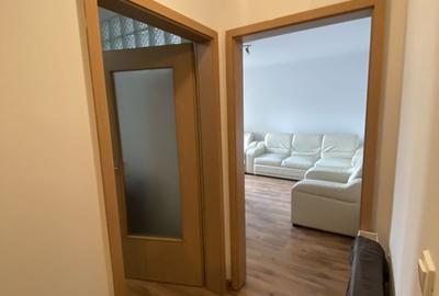 Apartament cu 2 camere semidecomandat, mobilat în Soarelui