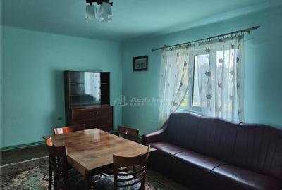 Casa decomandata, situata central in Boldesti Scaeni, in zon - 7