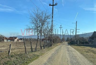 Teren intravilan de vânzare în Parscov, Buzău - 1365 mp, poziție excelent?
