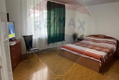 Casă cu 3 camere cu Teren 300 Mp în Mogoșoaia - 1