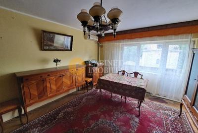 Apartament cu 4 camere semidecomandat, mobilat în Bd. Independenței - 2
