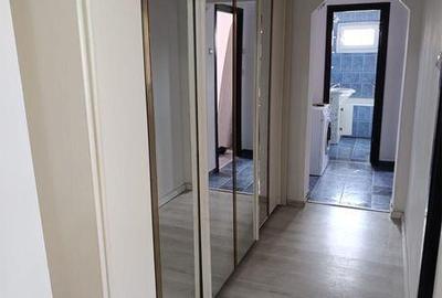 Apartament cu 3 camere semidecomandat în Central - 5