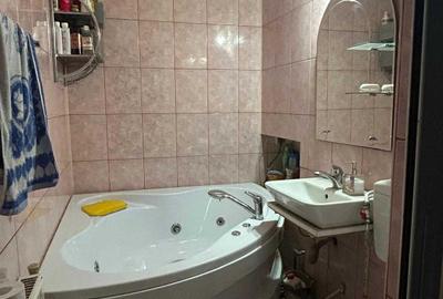 Apartament cu 3 camere semidecomandat în Țiglina 3 - 3