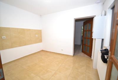 Casa zona Blascovici, 5 camere, 3 bai, 3 intrari - 5