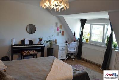 Casa Spatioasa de Zona Semicentrala - 2