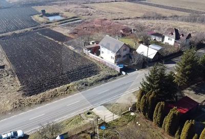 Teren Construcții intravilan de 1430 mp, în Fodora