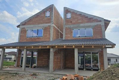 Casă cu 5 camere cu Teren 300 Mp în Sânandrei - 8
