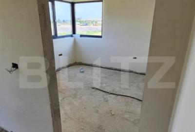 Casă cu 4 camere cu Teren 400 Mp în Jucu - 1