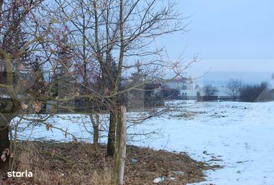 Teren de 1819 mp, în Central