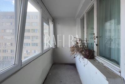 Apartament cu 3 camere semidecomandat în Teiul Doamnei - 12