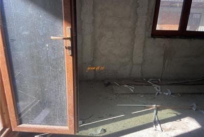 Casa de in sat Botarlau , parter si mansarda cu suprafata - 2