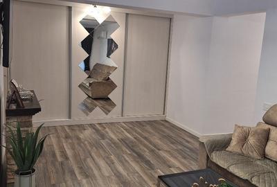 Vanzare apartament  3 camere,vedere către Coloana Infinit, 168000 € - 4