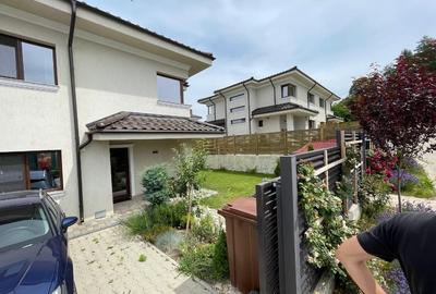 Duplex cu 4 camere cu Teren 300 Mp în Bucium - 1