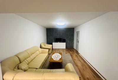 Apartament cu 3 camere decomandat în Central - 2