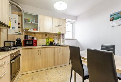 Apartament cu 3 camere decomandat în Malul Mureșului