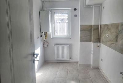 Apartament cu 3 camere decomandat în Central - 1