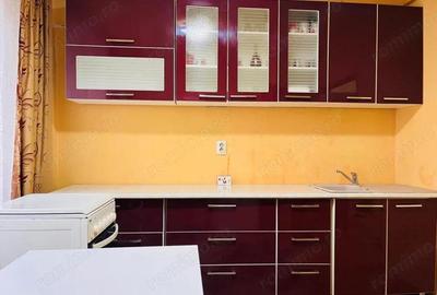 Apartament cu 2 camere decomandat, mobilat în Craiovița Nouă