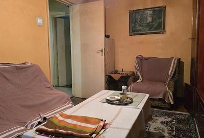 Apartament cu 3 camere decomandat în Progresul - 2
