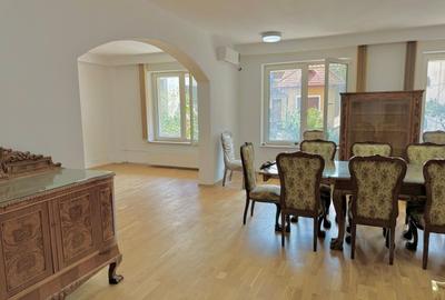 Apartament cu 8 camere în Kiseleff - 3