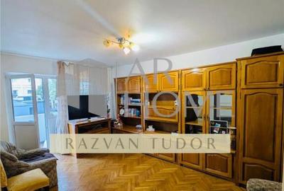Apartament 4 camere 80mp , P-ta Mihai Viteazul , zona centra - 1