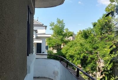 Apartament cu 3 camere semidecomandat în Dacia - 10