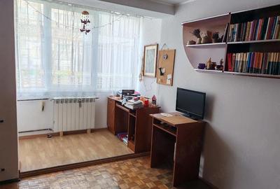 Apartament cu 2 camere semidecomandat în Decebal
