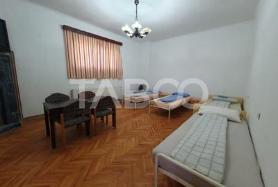 Casa de inchiriat zona Centrala 6 camere se inchiriaza si la muncitori - 4