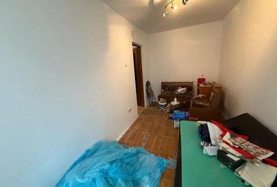 Garsonieră decomandată în Buziașului