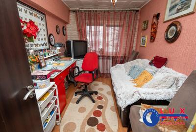 Apartament cu 3 camere decomandat în Piața Nouă - 10