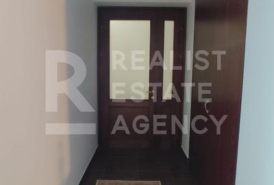 Casă individuală cu 9 camere cu Canalizare în Breazu - 9