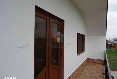 Apartament cu 5 camere în Central - 12