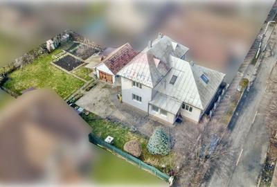 Casă cu 7 camere cu Teren 800 Mp în Central - 2
