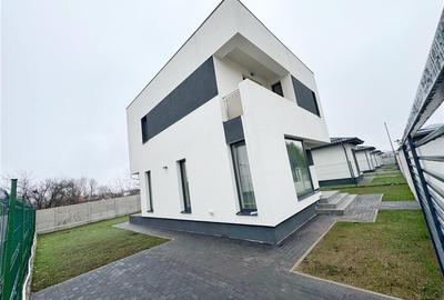 <Vila individual? P+1E> 4 camere 3 b?i 200metri Bd. 1 Mai - 1