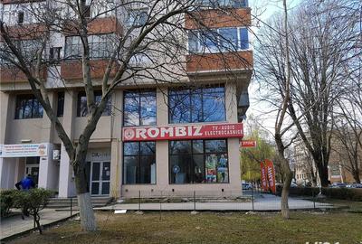 Spațiu comercial, de 688 mp, în Central - 12