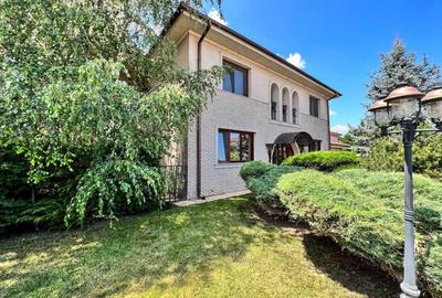 Особая вилла с садом площадью 1000 кв.м в жилом районе Куртя Домняска - 16