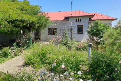 Casa si teren 1500m - 1