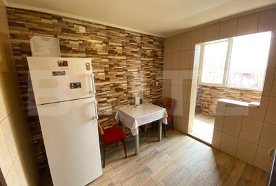 Apartament cu 3 camere, 2 bai, balcon, zona Luica - Berceni - 12