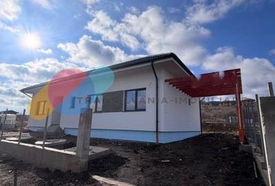 Casă individuală cu 4 camere cu Canalizare în Chinteni - 2