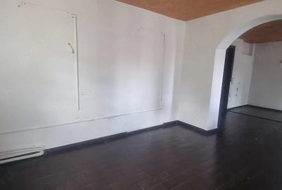 Spațiu comercial, de 100 mp, în Ultracentral - 2